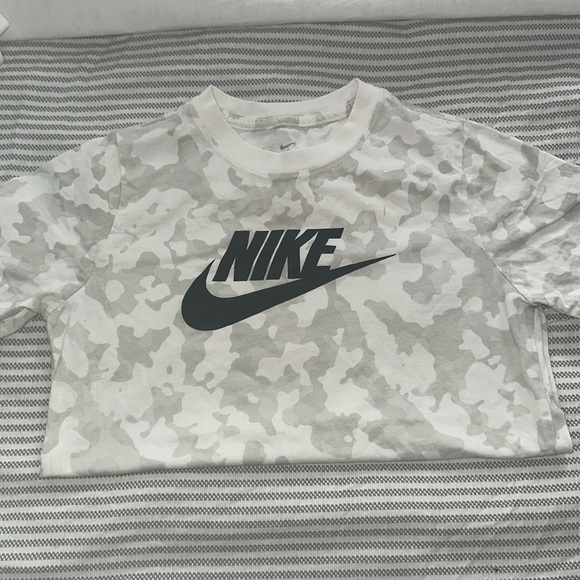 Nike tee bundle 3 x12 - Picture 2 of 4